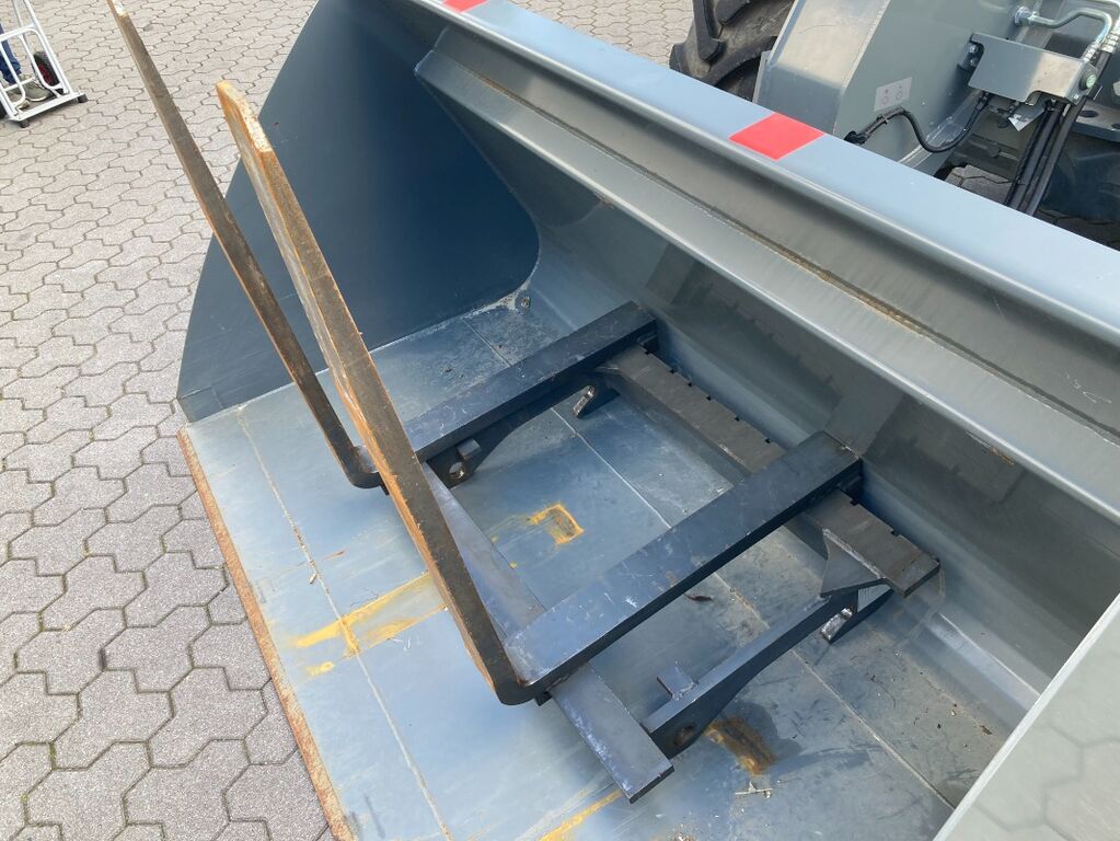 Kramer KT 307 3