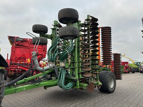 Amazone Catros 9002