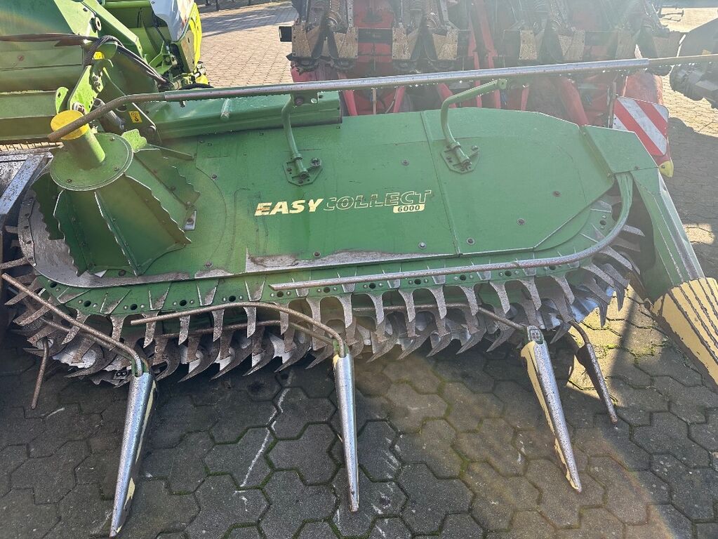 Krone Easy Collect 6000       Claas 3
