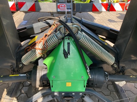 4551-0c450874403317347020e66df8419cf0-5805745