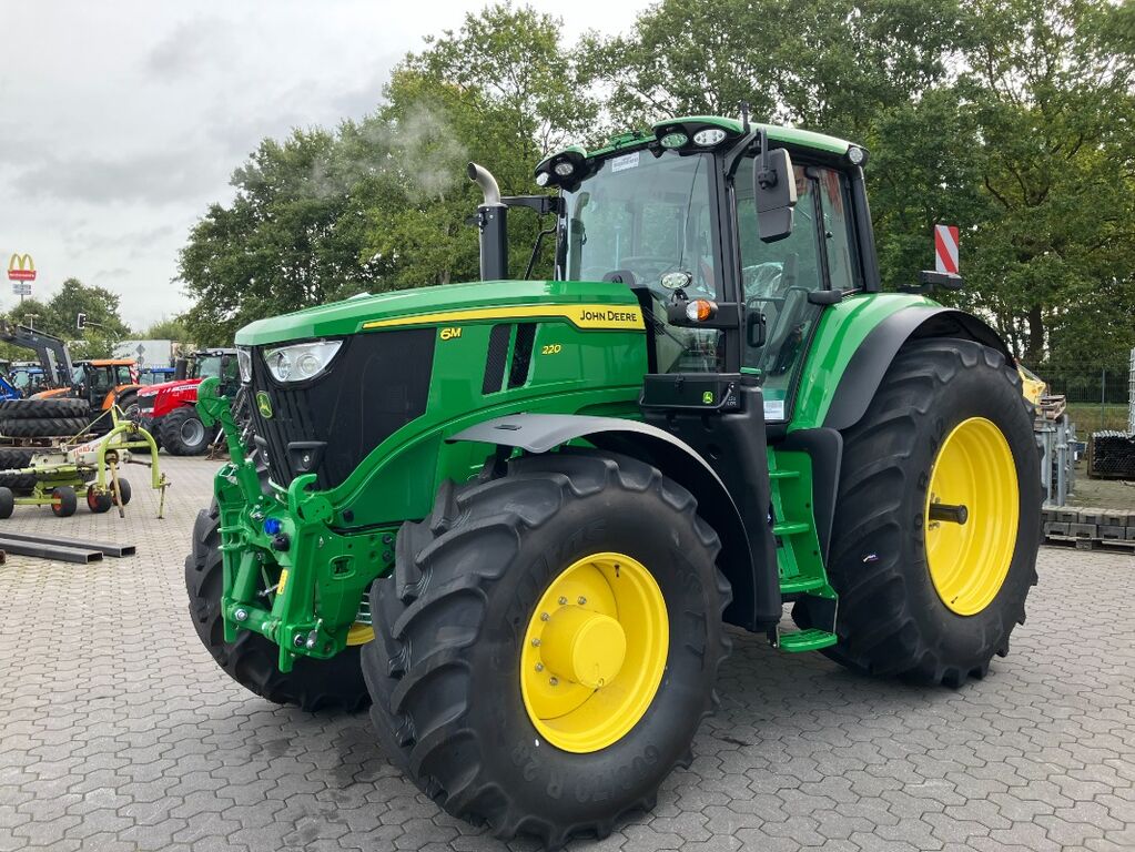 John Deere 6M220 2