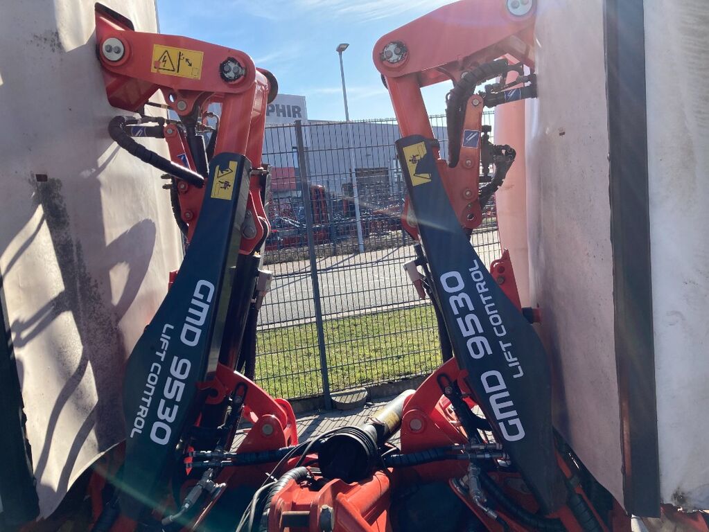 Kuhn GMD 9530 Lift Control  3