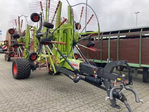 CLAAS Liner 4700 Business