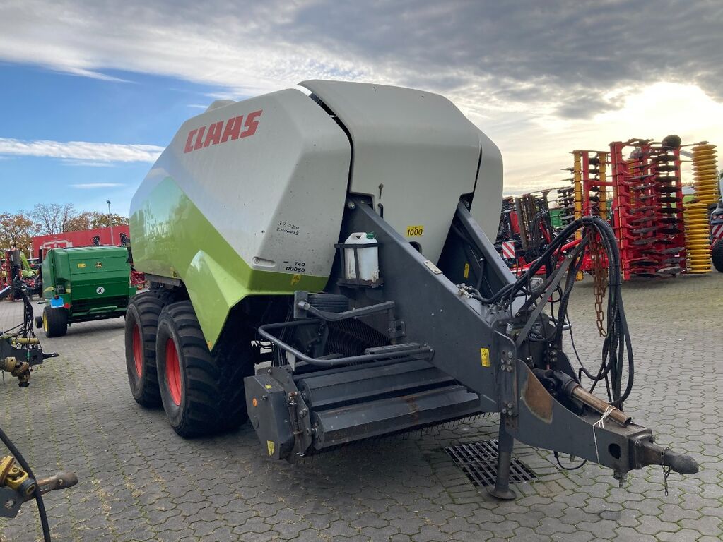 Claas Quadrant 3400 RC 2