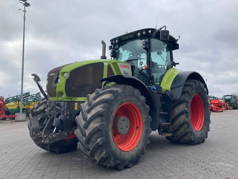 <strong>CLAAS Axion 950 Cmat</strong><br />
