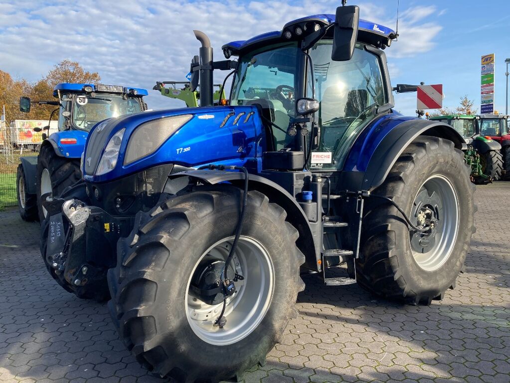 New Holland T 7.300 1