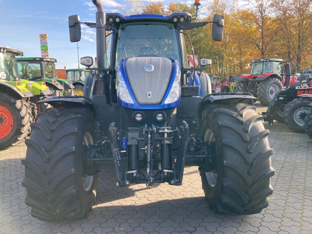 New Holland T 7.300 3