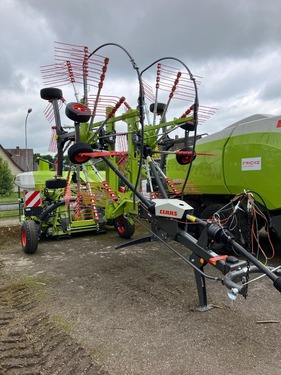 CLAAS Liner 2700 Trend 