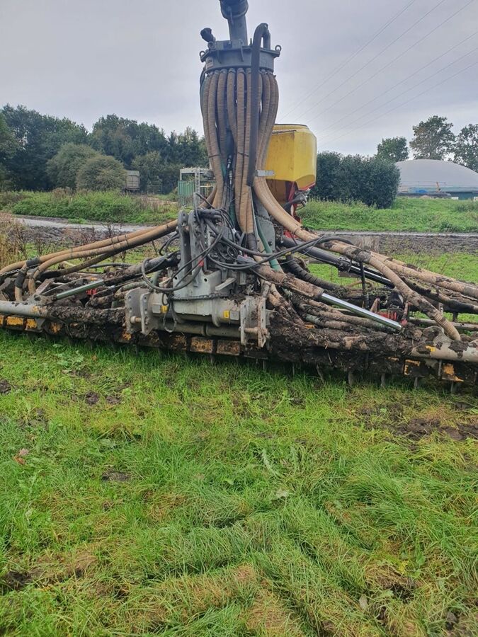 Väderstad CRX 625 mit APV PS 500 Streuer **Jahresendralley 2