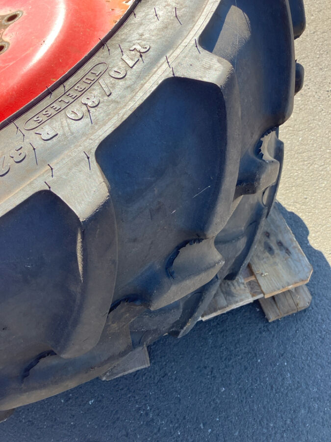 CEAT 270/95R44, Mitas 270/80R32 3