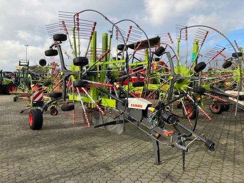 <strong>CLAAS Liner 2800 Tre</strong><br />