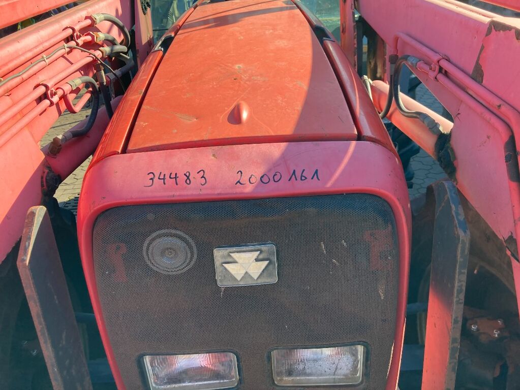 Massey Ferguson 4270 2