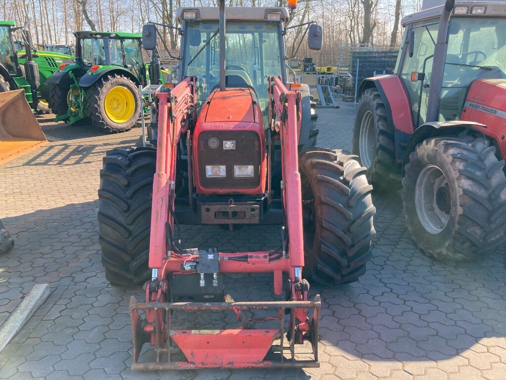 Massey Ferguson 4270 3
