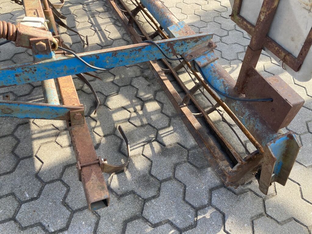 Frost Tiefengrubber 3