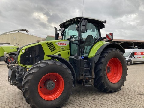 CLAAS Axion 870