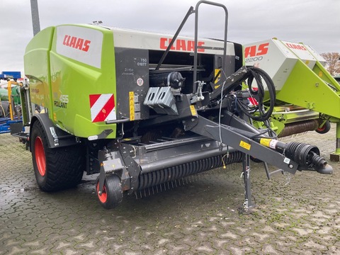 <strong>CLAAS Rollant 455 RC</strong><br />