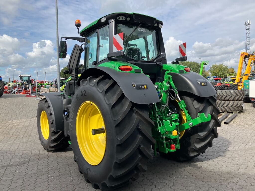 John Deere 6M250 3