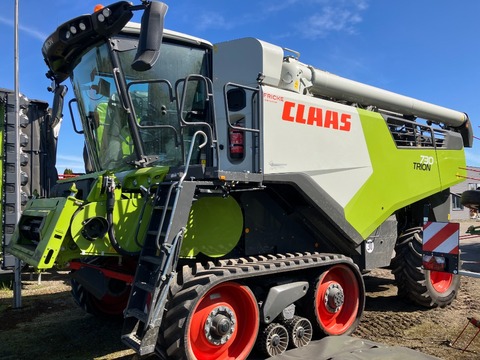 CLAAS Trion 730 TT