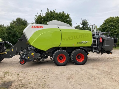 CLAAS Quadrant 5300 Evolution FC Tandem