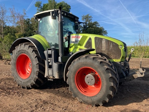 Claas Axion 920 2