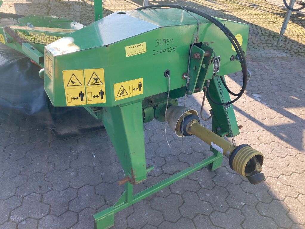 John Deere 328 A 2