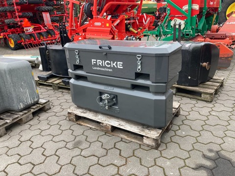 Sonstige 600 KG und Zusatzplatte 400 KG