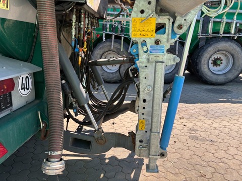 4551-6b764eb0f68e29b39e12d6569214203c-5691297