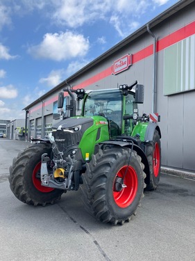 Fendt 724 Vario Gen7 Profi Plus