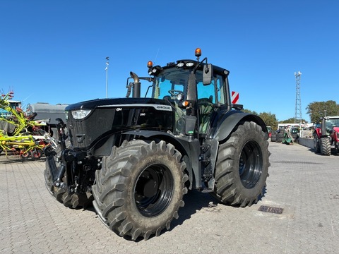 John Deere 6M230