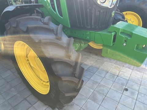 John Deere 6110 M    3