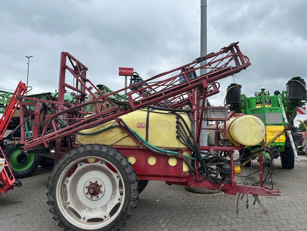 Hardi TZY 2400   Müller Spraydos 1