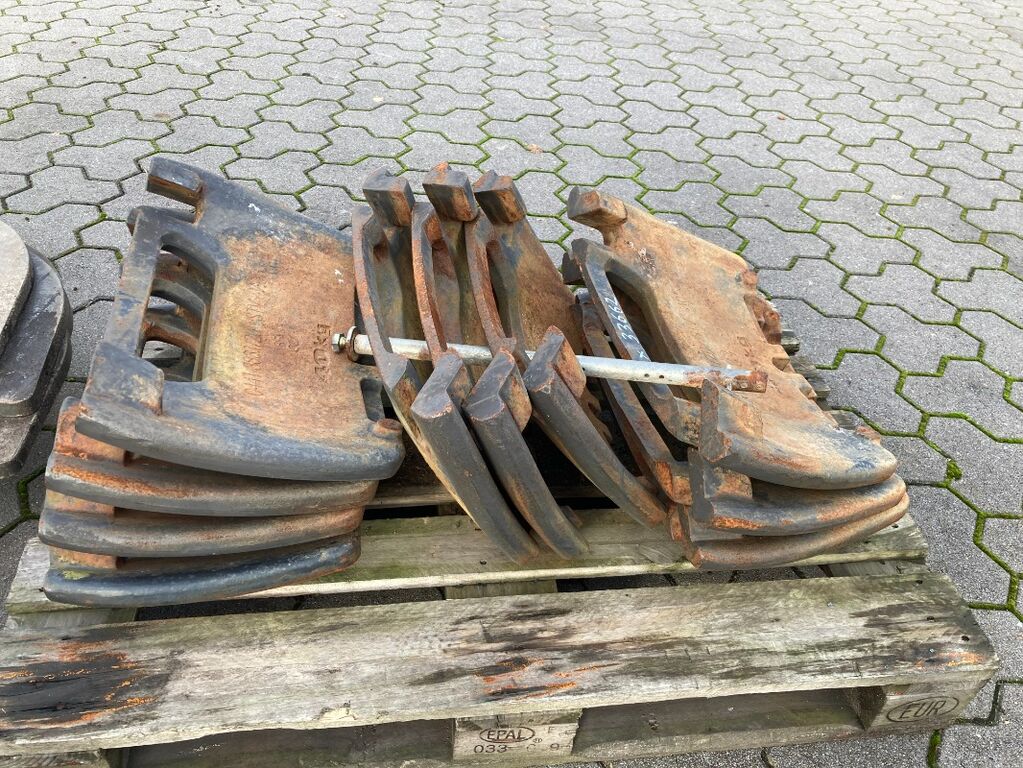 Deutz Fahr 10 x 40 kg Einhängegewichte 3