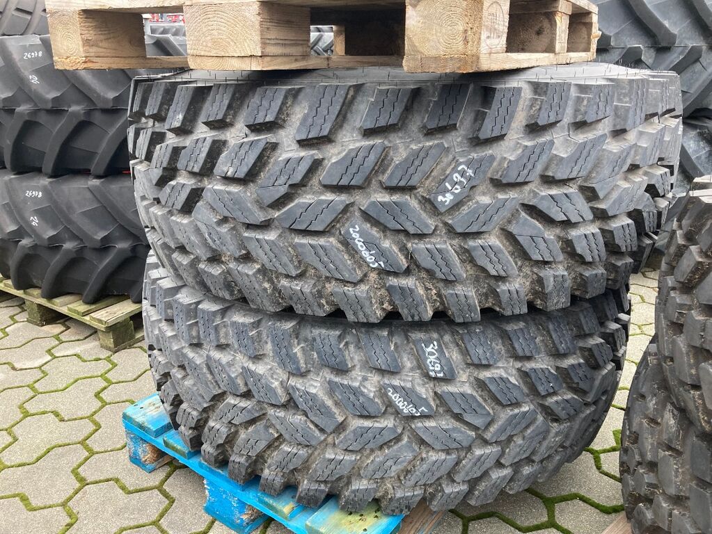 Nokian 2x 440/80 R24 Nokian Räder 1