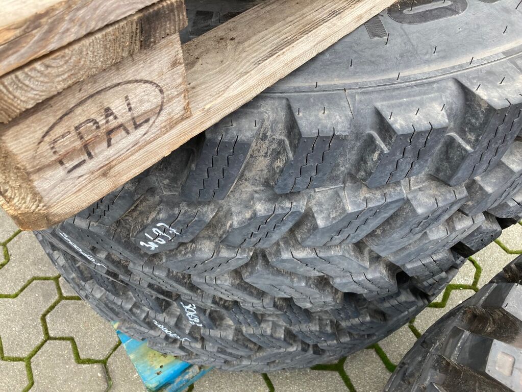 Nokian 2x 440/80 R24 Nokian Räder 3