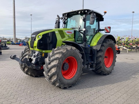 <strong>CLAAS Axion 810 CMAT</strong><br />