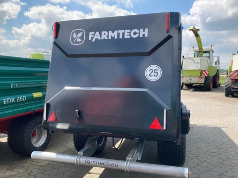 Farmtech Superfex 700 