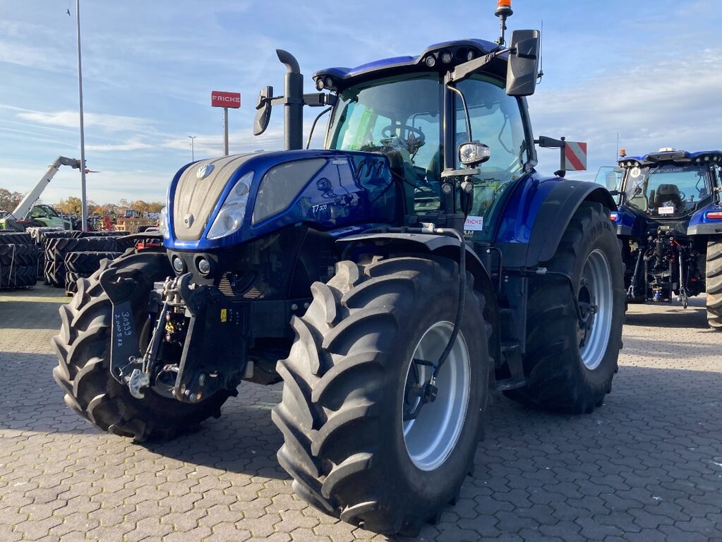 New Holland T7.300 1