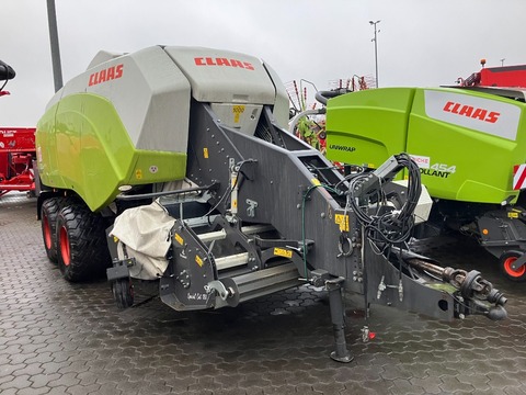 CLAAS Quadrant 5300 FC + Krassort SC 180