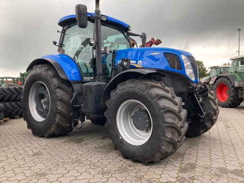 New Holland T7.220 AutoCommand