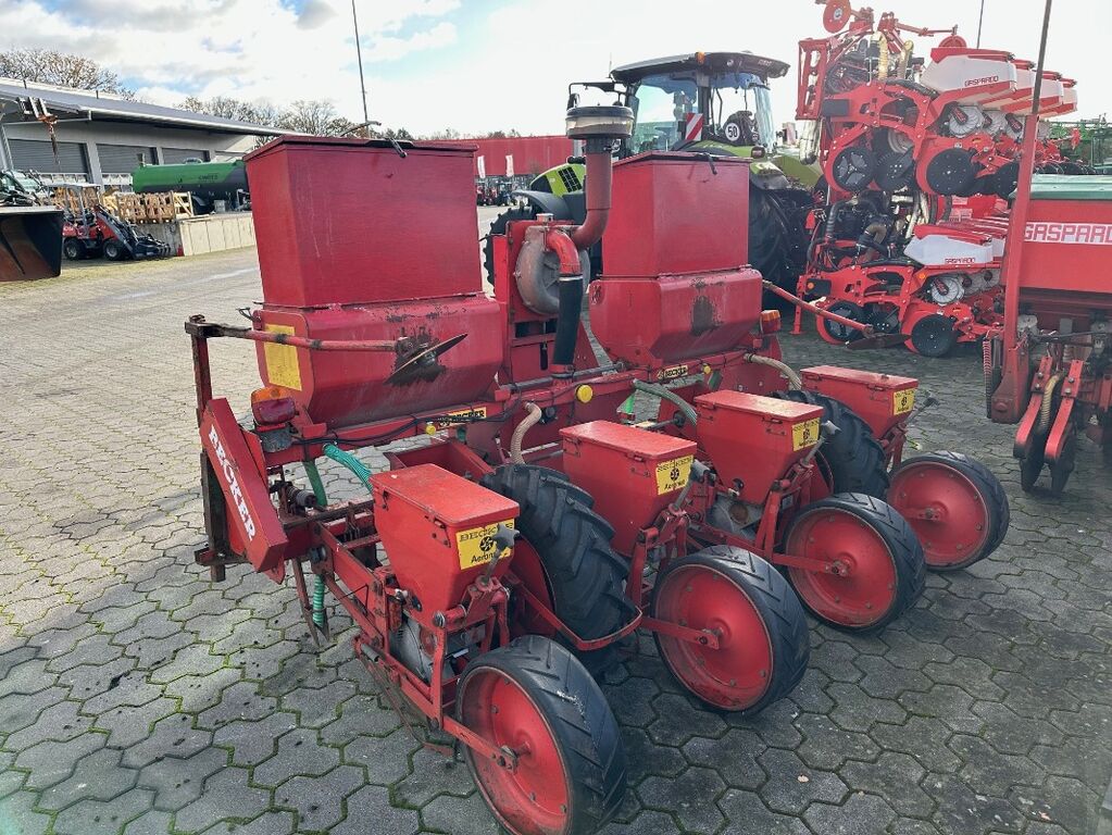 Becker Aeromat S 4 reihig 1