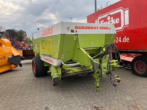 CLAAS Quadrant 1200 RC