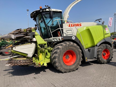<strong>CLAAS Jaguar 940 4-t</strong><br />