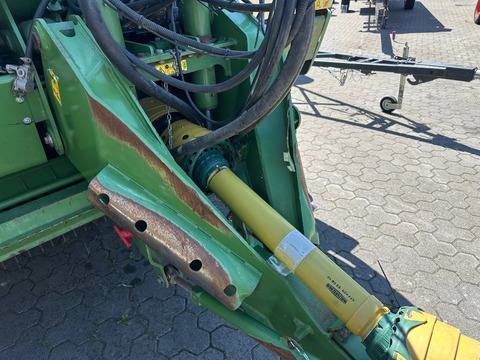 4551-9e20190bf865292f5776270d7b03b76f-5885193