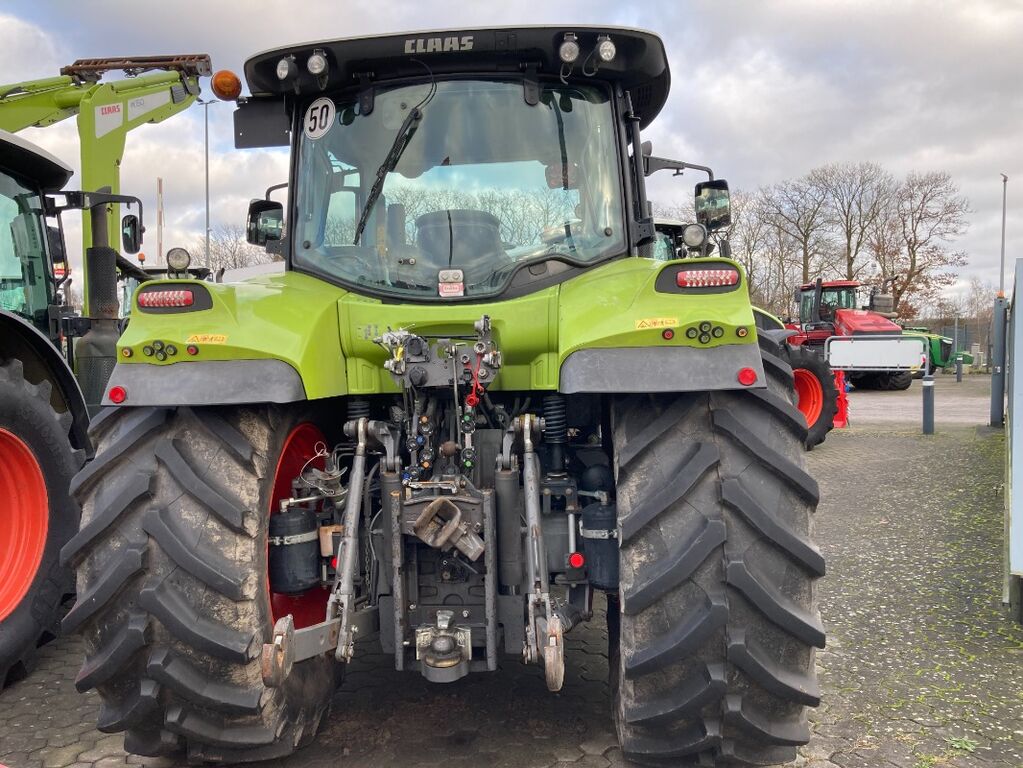 Claas Arion 650 CMatic 3