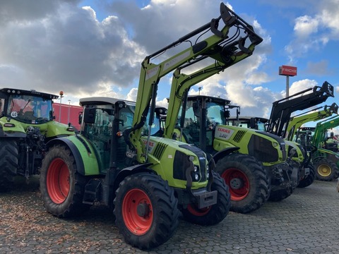 CLAAS Arion 440 Panoramic CIS
