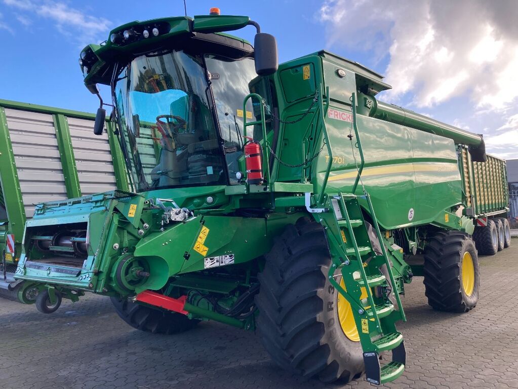 John Deere T 670 Allrad 1