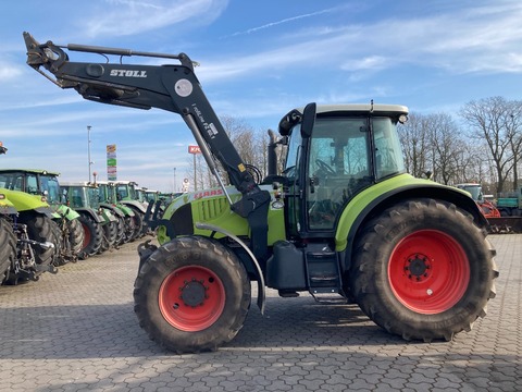 CLAAS Arion 640