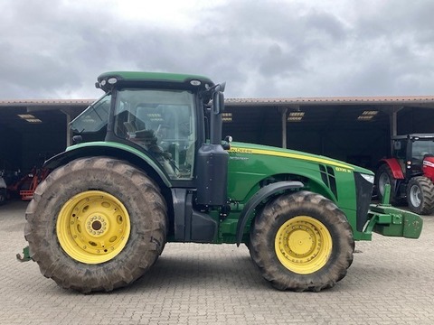 John Deere 8335R Auto Powr **Black-Weeks** 3