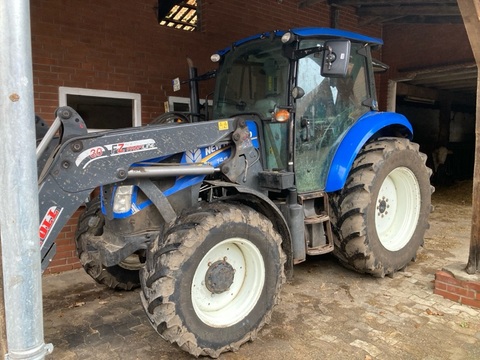 New Holland T 4.95  **Jahresendralley** 3