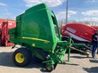 John Deere 864